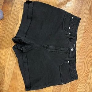Madewell black curvy high-rise denim shorts
